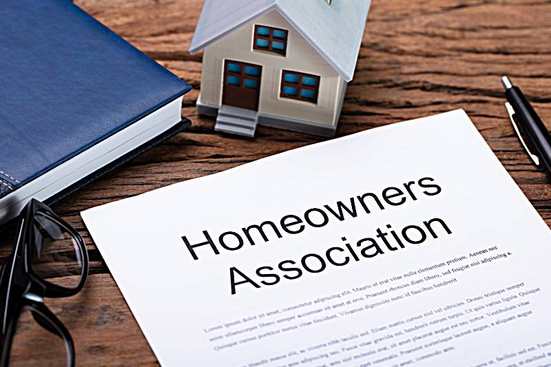 HOAs When Buying a House: What to Know